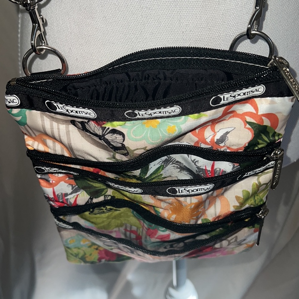 LeSportSac Flower and Butterflies Multicolored Crossbody Bag NWOT - Picture 10 of 13